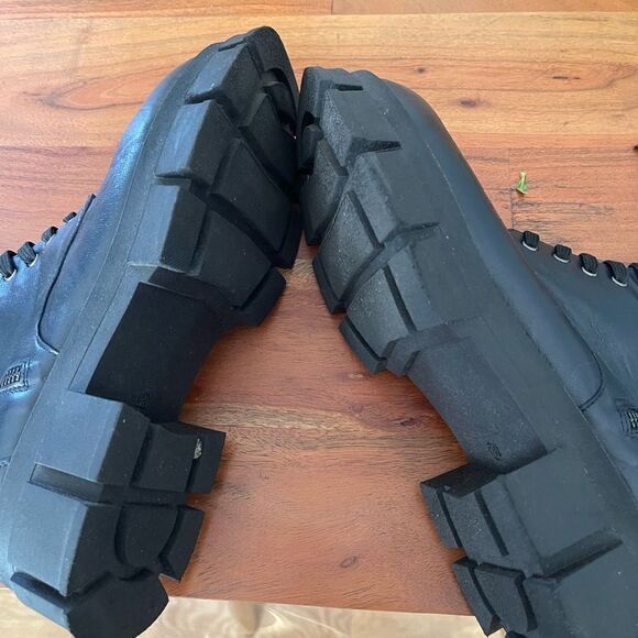 Beautiful Italian boots - Picture 4 of 6